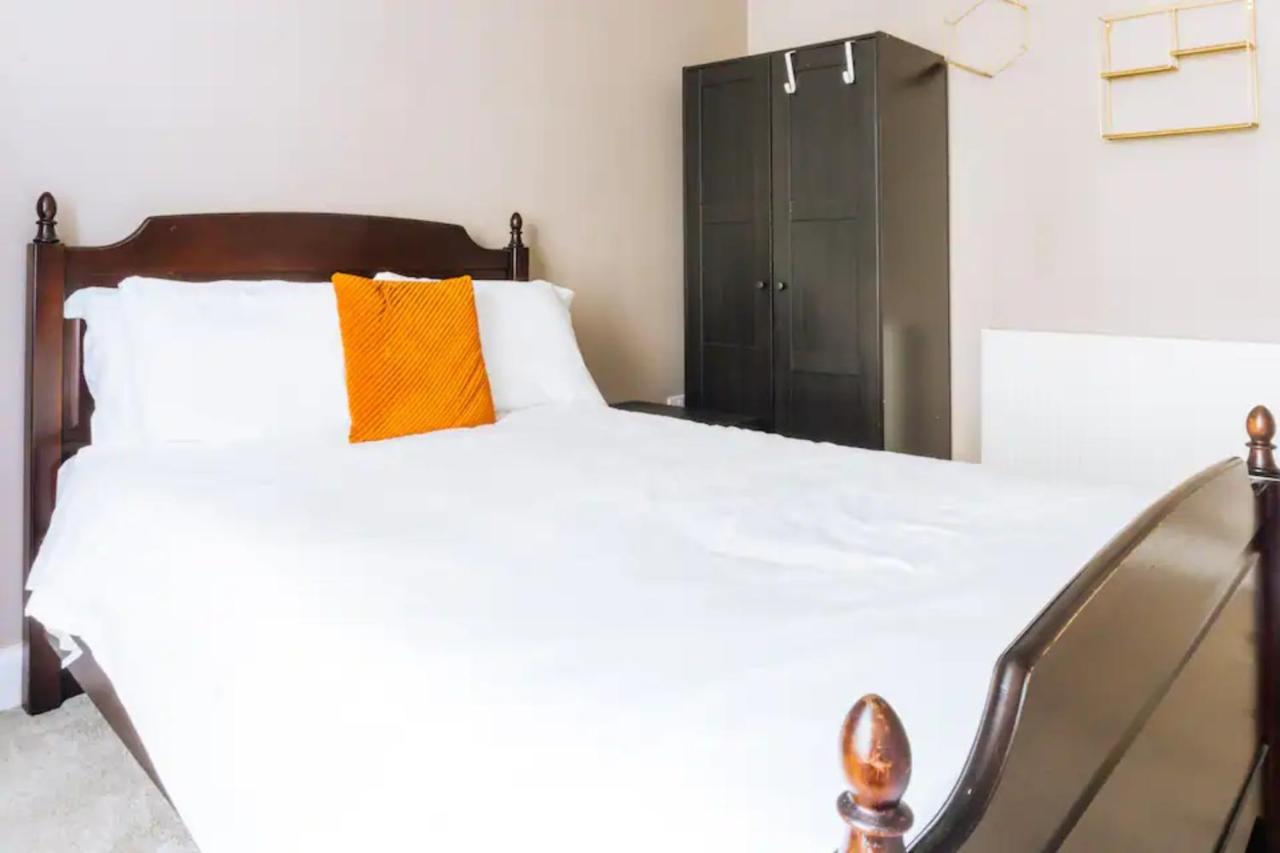 Homely 3 Bedroom In The Heart Of Central Edimburgo Exterior foto